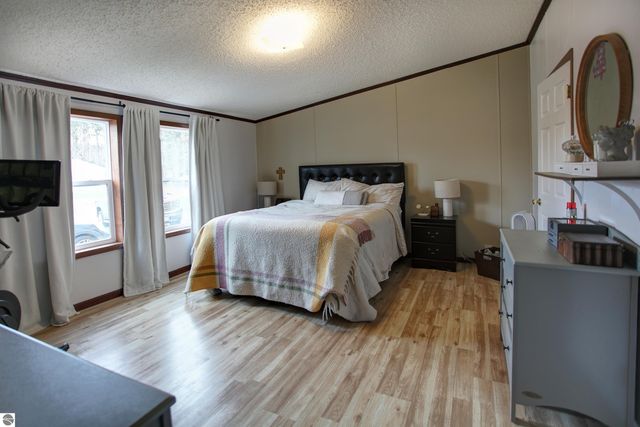 1953 E Brentwood Street, Grawn, MI 49637