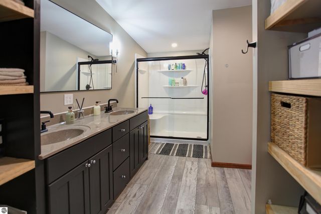 1953 E Brentwood Street, Grawn, MI 49637