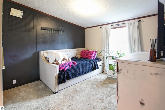 1953 E Brentwood Street, Grawn, MI 49637