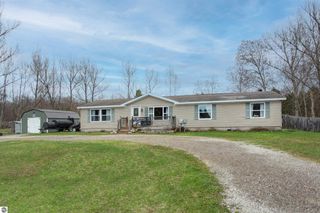 1953 E Brentwood Street, Grawn, MI 49637