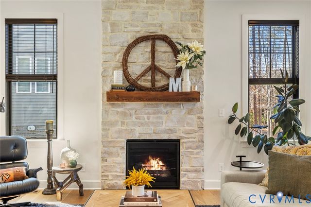 17318 Otter Dr, Moseley, VA 23120