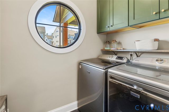 17318 Otter Dr, Moseley, VA 23120