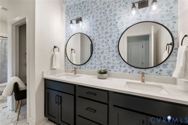 17318 Otter Dr, Moseley, VA 23120