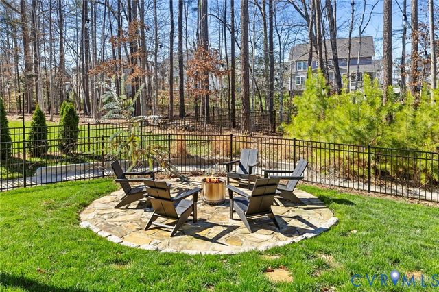 17318 Otter Dr, Moseley, VA 23120