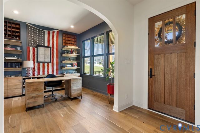 17318 Otter Dr, Moseley, VA 23120