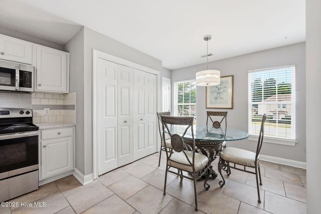 1525 Pine Brook Court B, Greenville, NC 27858