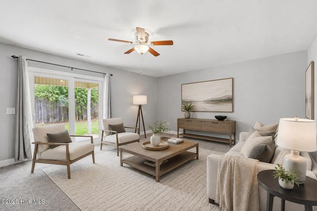 1525 Pine Brook Court B, Greenville, NC 27858