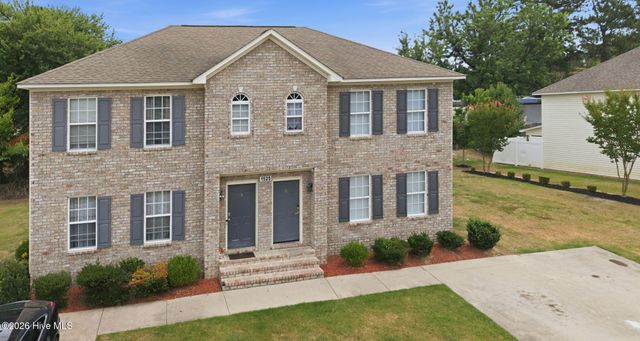 1525 Pine Brook Court B, Greenville, NC 27858