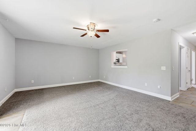 1525 Pine Brook Court B, Greenville, NC 27858