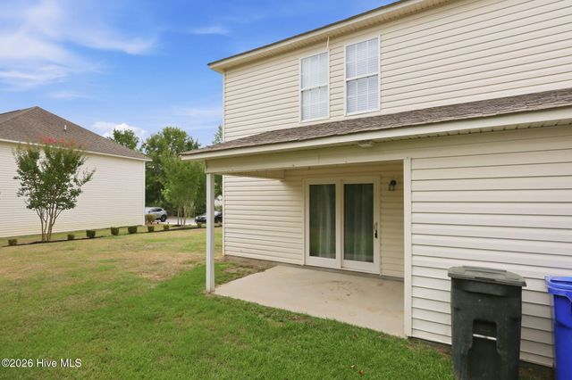 1525 Pine Brook Court B, Greenville, NC 27858