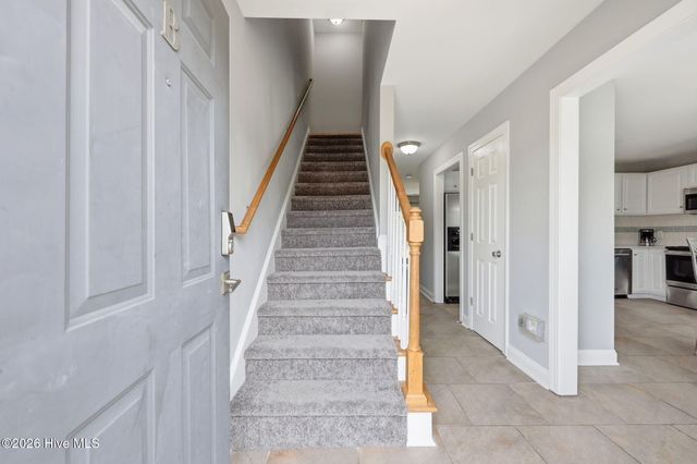 1525 Pine Brook Court B, Greenville, NC 27858
