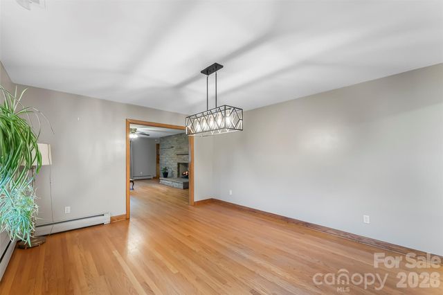 8647 US 221 Highway N, Marion, NC 28752