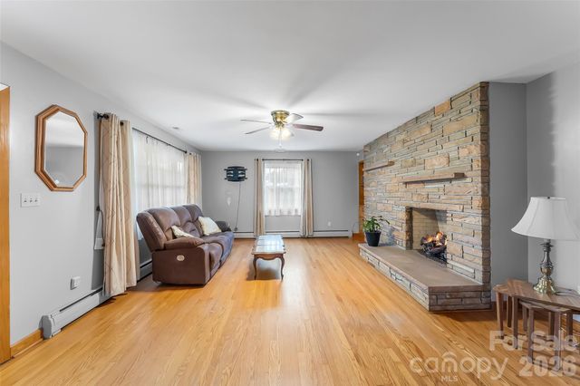 8647 US 221 Highway N, Marion, NC 28752