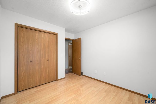 813 E Elm St Street, Harrisburg, SD 57032