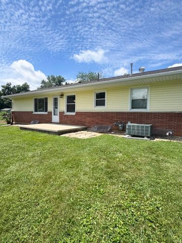 586 S 4TH Street, Orleans, IN 47452