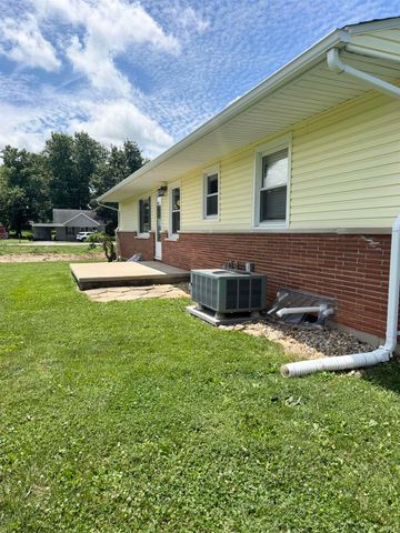 586 S 4TH Street, Orleans, IN 47452