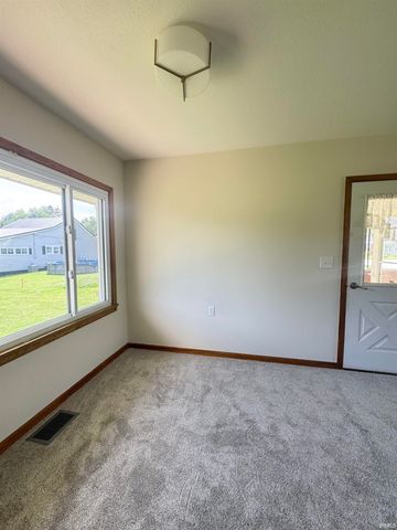 586 S 4TH Street, Orleans, IN 47452