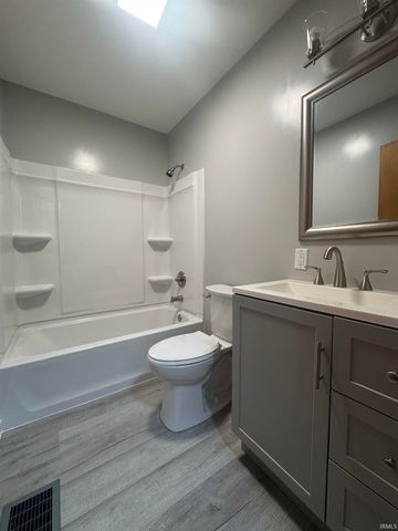 586 S 4TH Street, Orleans, IN 47452