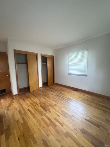 586 S 4TH Street, Orleans, IN 47452