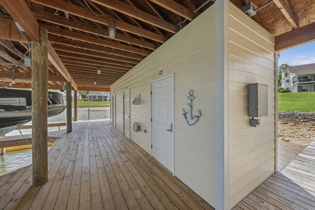 214 Summerwind DR, Union Hall, VA 24176