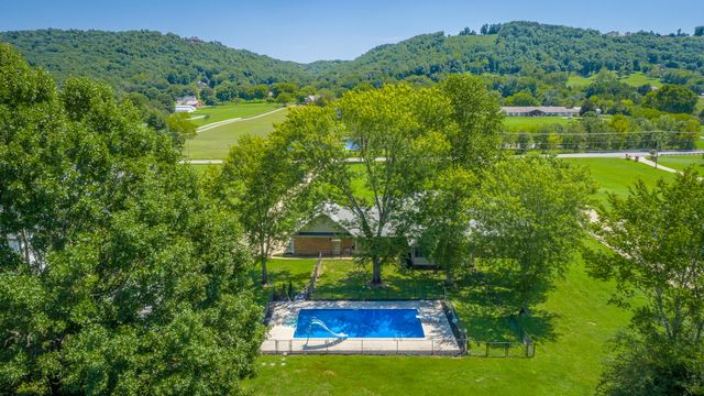 2195 Ooltewah Ringgold Road, Ooltewah, TN 37363