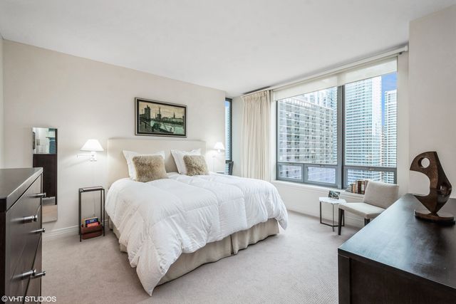 600 N Lake Shore Drive 2709, Chicago, IL 60611