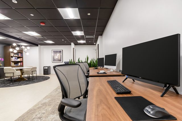 600 N Lake Shore Drive 2709, Chicago, IL 60611