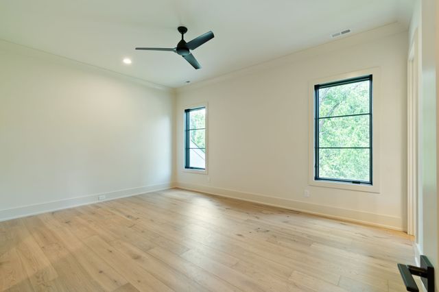 1135 Duncanwood Dr, Nashville, TN 37204