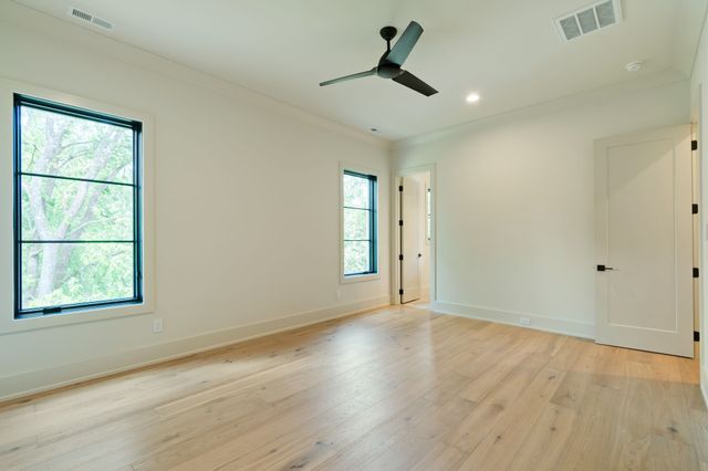 1135 Duncanwood Dr, Nashville, TN 37204