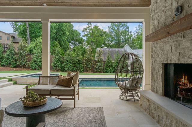 1135 Duncanwood Dr, Nashville, TN 37204
