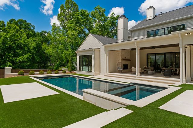 1135 Duncanwood Dr, Nashville, TN 37204