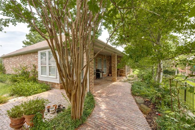 351 Southern Hills Drive, Fairview, TX 75069