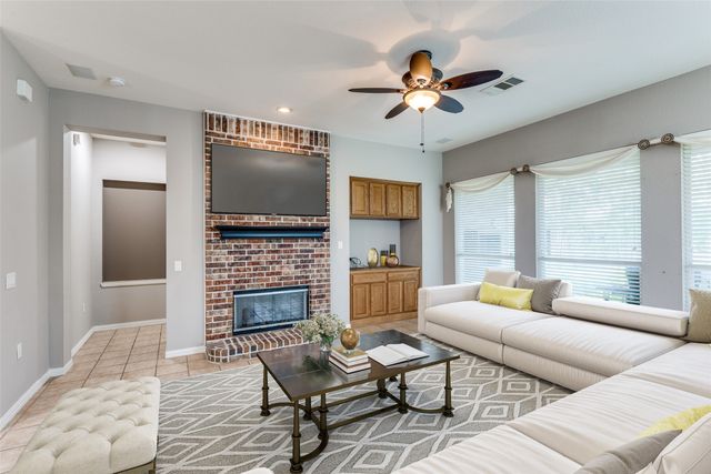 351 Southern Hills Drive, Fairview, TX 75069