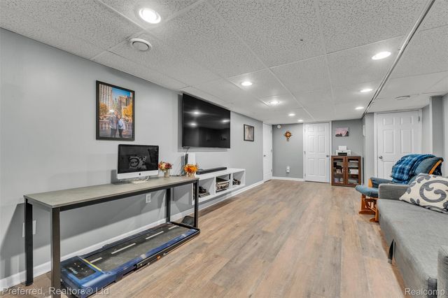 32613 Windsor Street, Garden City, MI 48135