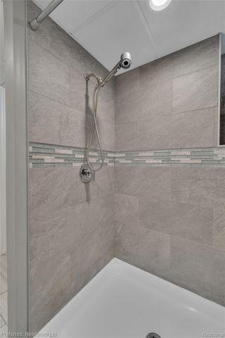 32613 Windsor Street, Garden City, MI 48135