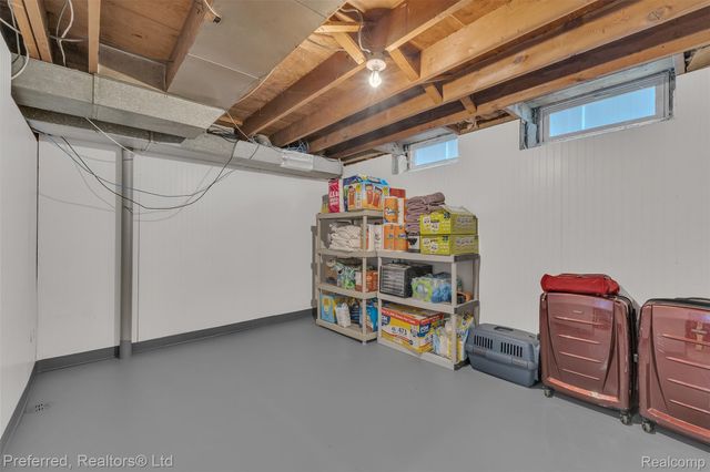 32613 Windsor Street, Garden City, MI 48135