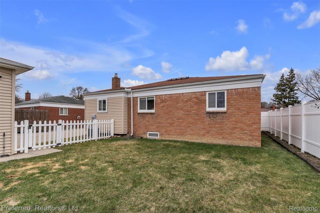 32613 Windsor Street, Garden City, MI 48135