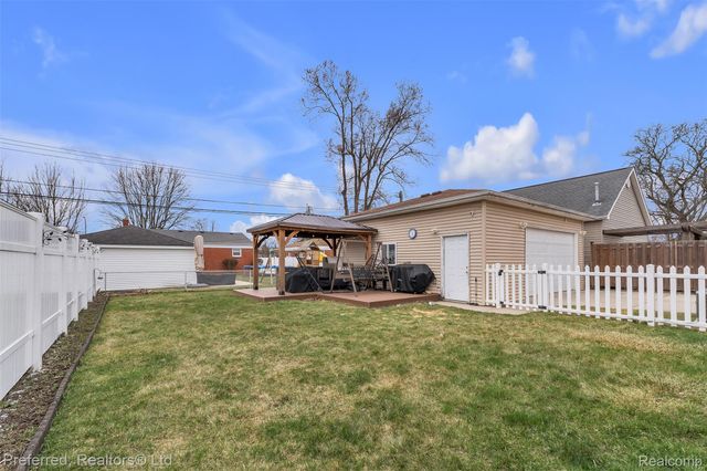 32613 Windsor Street, Garden City, MI 48135