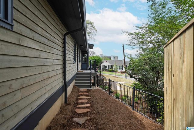 2754 MILNER COURT S, Birmingham, AL 35205