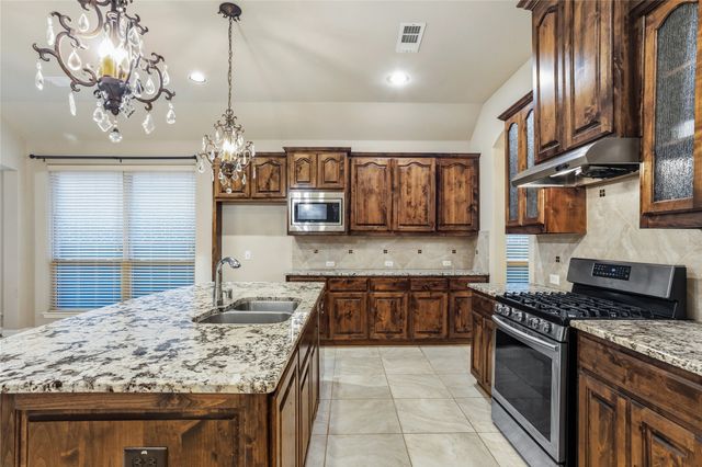 10816 Sexton Drive, Mckinney, TX 75072