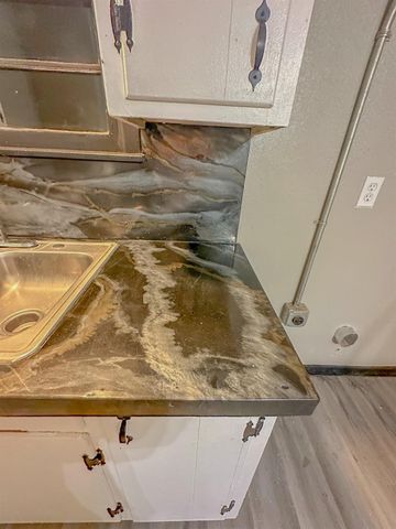 2722 E 9th Street, Lubbock, TX 79403