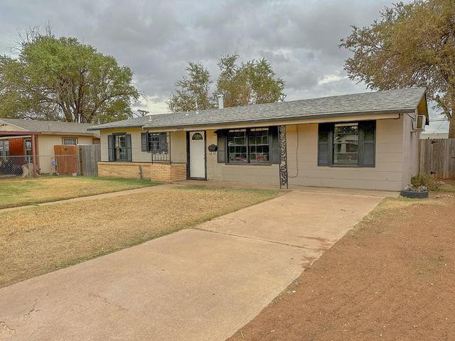 2722 E 9th Street, Lubbock, TX 79403