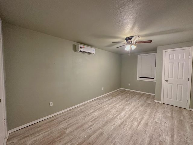 2722 E 9th Street, Lubbock, TX 79403