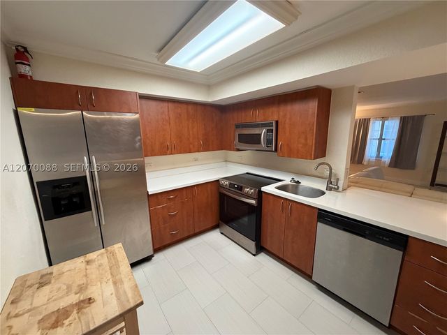 2640 NE 135th St 202, North Miami, FL 33181
