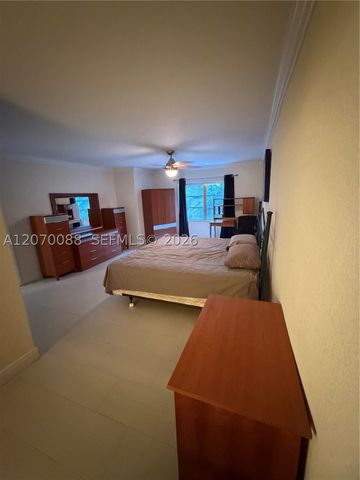 2640 NE 135th St 202, North Miami, FL 33181