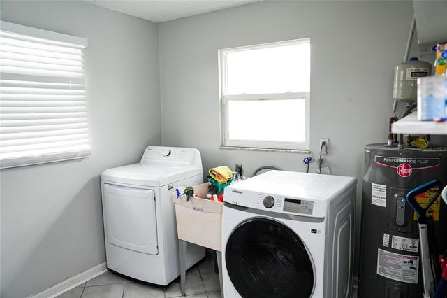 821 BARBER STREET, Sebastian, FL 32958