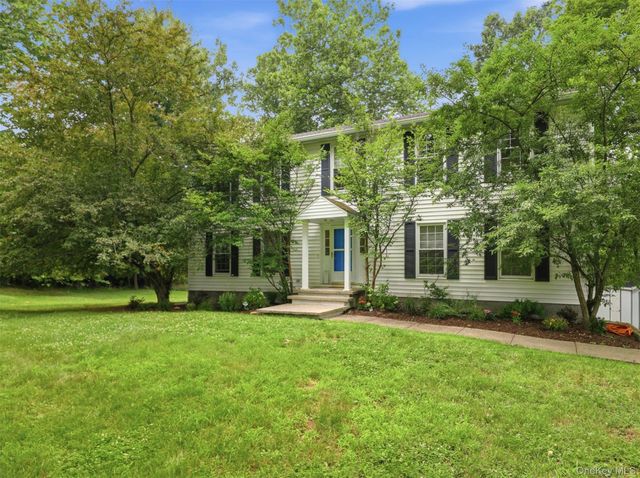 15 Blue Jay Drive, Newburgh, NY 12550