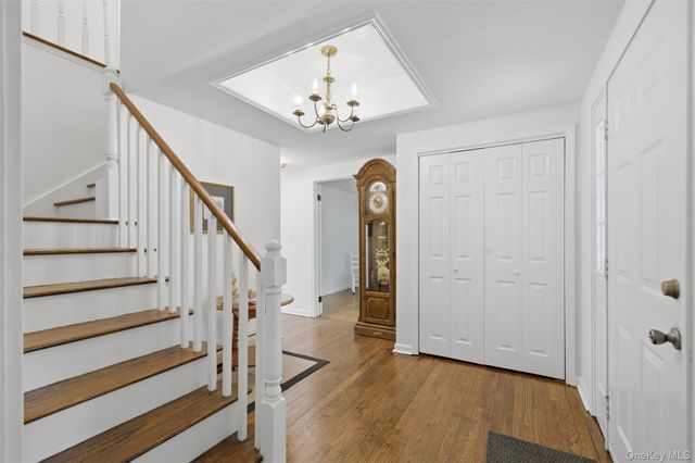 15 Blue Jay Drive, Newburgh, NY 12550