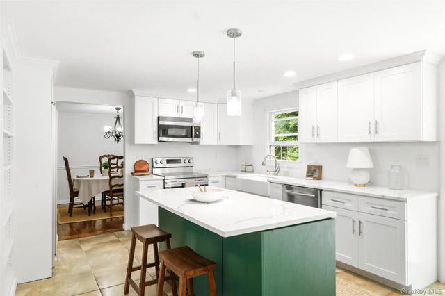 15 Blue Jay Drive, Newburgh, NY 12550