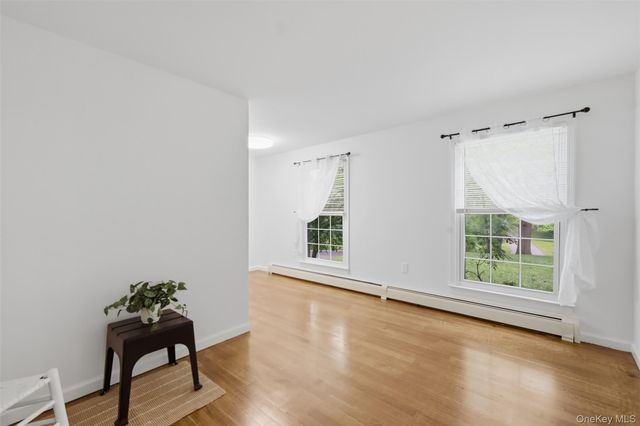 15 Blue Jay Drive, Newburgh, NY 12550